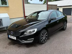 Svart Begagnad 2015 Volvo S60 Summum Sedan | 129 000 kr (Bra pris)