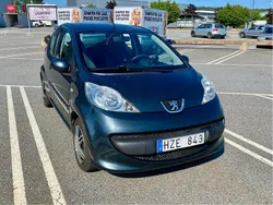 Grå Begagnad 2009 Peugeot 107 Halvkombi | 27 000 kr (Marknadspris)