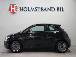 Svart Begagnad 2022 Fiat 500e Halvkombi | 184 900 kr (Dyr)