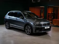 Mörkgrå Begagnad 2021 VW Tiguan Allspace GT SUV | 369 900 kr (Marknadspris)