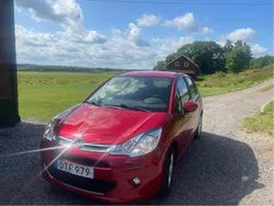 Röd Begagnad 2014 Citroën C3 Halvkombi | 65 000 kr (Marknadspris)