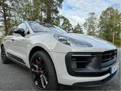 Grå Begagnad 2023 Porsche Macan GTS SUV | 1 089 000 kr