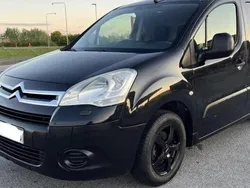 Svart Begagnad 2010 Citroën Berlingo Minibuss | 50 000 kr (Marknadspris)