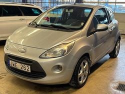 Ljusgrå Begagnad 2009 Ford Ka Titanium Halvkombi | 42 900 kr (Lite dyr)