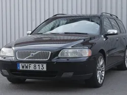 Svart Begagnad 2005 Volvo V70 Dynamic Kombi | 39 500 kr (Marknadspris)