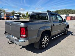 Grå Begagnad 2017 VW Amarok Aventura Pickup | 132 000 kr (Marknadspris)
