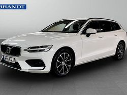 Vit Begagnad 2022 Volvo V60 Pro Kombi | 299 900 kr (Superpris)