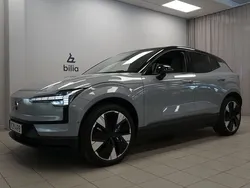 Grå Begagnad 2025 Volvo EX30 Performance SUV | 469 900 kr (Dyr)