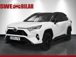Vit Begagnad 2020 Toyota RAV4 Hybrid Style SUV | 319 900 kr (Marknadspris)