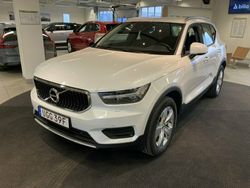 Vit Begagnad 2022 Volvo XC40 Momentum SUV | 353 000 kr (Marknadspris)