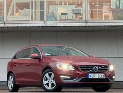 Röd Begagnad 2014 Volvo V60 Momentum Kombi | 124 900 kr (Lite dyr)