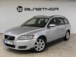 Ljusgrå Begagnad 2009 Volvo V50 Kombi | 39 900 kr (Marknadspris)