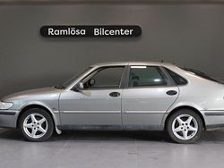 Grå Begagnad 2003 Saab 9-3 Halvkombi | 14 900 kr (Bra pris)