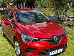 Begagnad 2023 Renault Clio V Zen Halvkombi | 145 000 kr (Marknadspris)