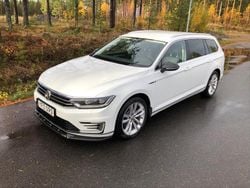 Vit Begagnad 2017 VW Passat GTE Kombi | 166 000 kr (Bra pris)