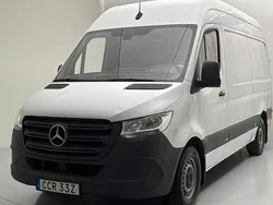 Vit Begagnad 2021 Mercedes Sprinter Van | 280 000 kr