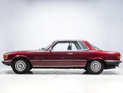 Röd Begagnad 1973 Mercedes SL350 Sportkupé | 240 000 kr