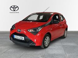 Röd Begagnad 2018 Toyota Aygo Halvkombi | 109 000 kr (Marknadspris)