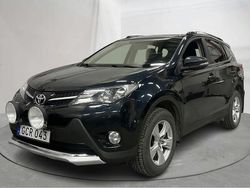 Mörkblå Begagnad 2015 Toyota RAV4 Edition SUV | 99 000 kr