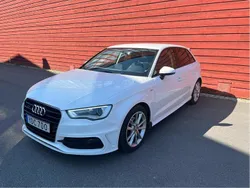 Vit Begagnad 2016 Audi A3 Sportback Ambition Halvkombi | 119 000 kr (Marknadspris)
