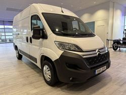 Vit Begagnad 2023 Citroën Jumper Minibuss | 323 750 kr (Marknadspris)