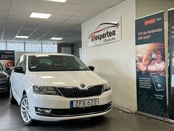 Vit Begagnad 2018 Skoda Rapid Halvkombi | 114 900 kr (Marknadspris)