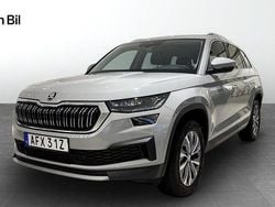 Grå Begagnad 2022 Skoda Kodiaq Style SUV | 389 900 kr (Marknadspris)