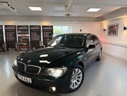 Mörkgrön (grönmetalic) Begagnad 2007 BMW 760 Sedan | 129 500 kr