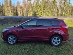 Röd Begagnad 2020 Ford Kuga ST-Line SUV | 178 000 kr