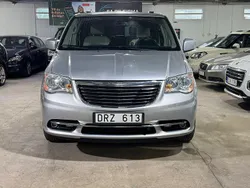 Silver Begagnad 2012 Chrysler Town & Country Minibuss | 189 900 kr