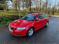Röd Begagnad 2010 Volvo V50 Momentum Kombi | 33 000 kr (Bra pris)