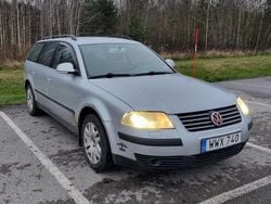 Silver Begagnad 2005 VW Passat Kombi | 10 000 kr (Superpris)