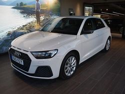 Vit Begagnad 2023 Audi A1 Sportback Proline Halvkombi | 249 000 kr (Marknadspris)