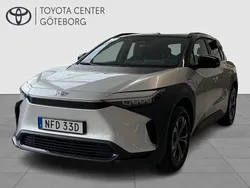 Silver Begagnad 2023 Toyota bZ4X Style SUV | 449 900 kr