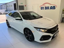 Vit Begagnad 2018 Honda Civic Elegance Halvkombi | 154 900 kr (Marknadspris)
