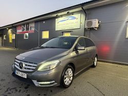 Mörkgrå (grå) Begagnad 2012 Mercedes B180 Minibuss | 75 000 kr (Bra pris)
