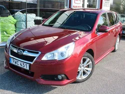 Ljusröd (röd) Begagnad 2014 Subaru Legacy Kombi | 99 900 kr (Bra pris)