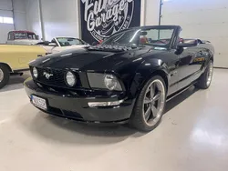 Svart Begagnad 2005 Ford Mustang GT Cab | 199 000 kr (Marknadspris)