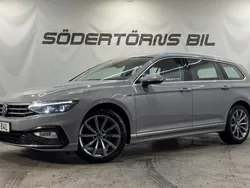 Grå Begagnad 2022 VW Passat R-line Kombi | 269 900 kr (Marknadspris)
