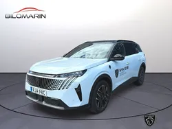 Vit (vit okenite) Begagnad 2024 Peugeot 5008 GT Minibuss | 389 900 kr