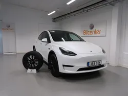 Vit Begagnad 2024 Tesla Model Y Long Range SUV | 469 900 kr