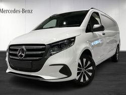 Vit Begagnad 2024 Mercedes Vito Minibuss | 539 900 kr