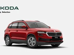 Röd (röd metallic) Ny 2025 Skoda Karoq Selection SUV | 359 900 kr (Marknadspris)