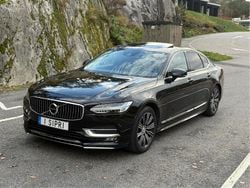 Svart Begagnad 2017 Volvo S90 Inscription Sedan | 189 000 kr (Marknadspris)