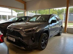 Grå Begagnad 2022 Toyota RAV4 Hybrid Style SUV | 369 000 kr (Superpris)