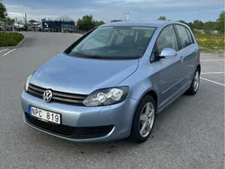 Blå Begagnad 2010 VW Golf Plus Cross Minibuss | 49 000 kr (Bra pris)