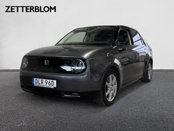 Lgrå Begagnad 2020 Honda e Halvkombi | 219 900 kr (Marknadspris)