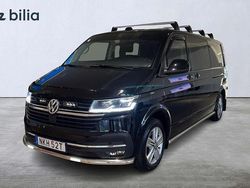 Svart (deep black pärleffek) Begagnad 2022 VW T6.1 Van | 749 900 kr