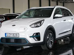 Vit Begagnad 2020 Kia e-Niro Advance SUV | 224 500 kr (Superpris)