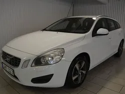 Vit Begagnad 2012 Volvo V60 Kinetic Kombi | 69 000 kr (Bra pris)